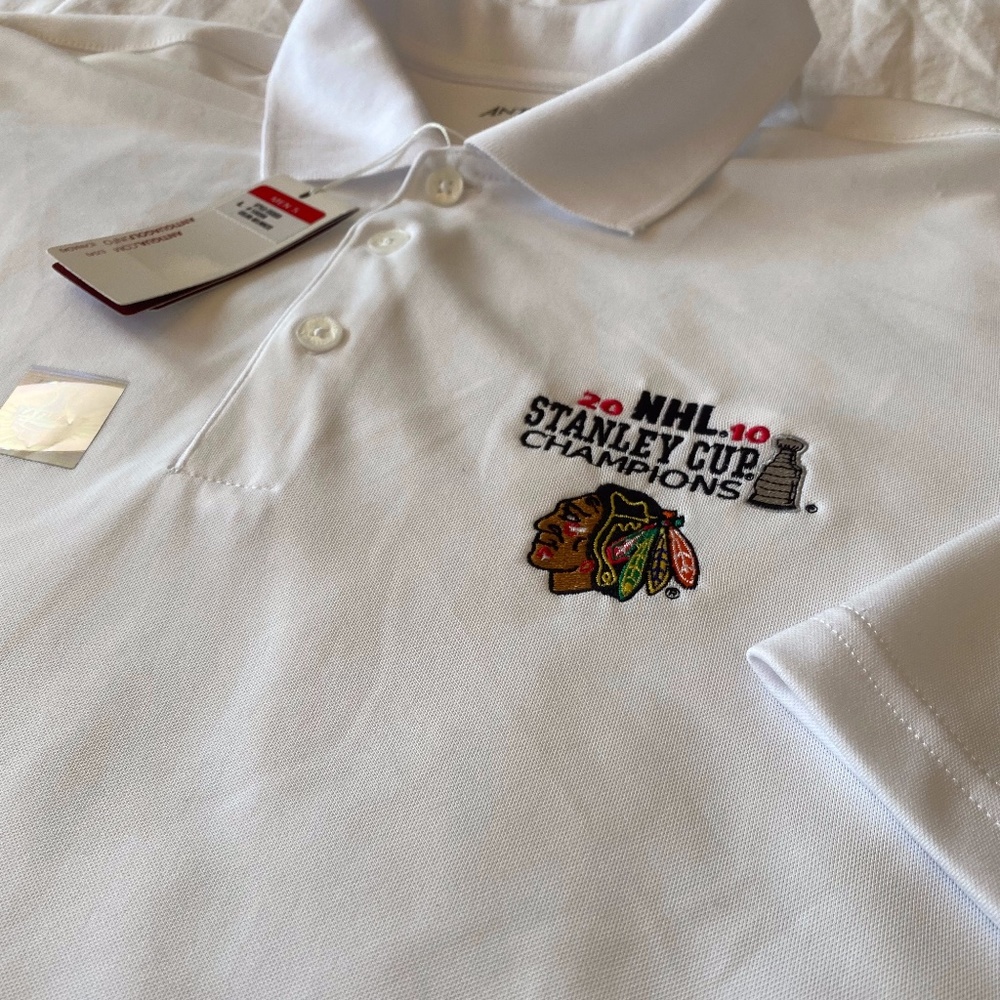 NWT Chicago Blackhawks NHL 2010 Stanley Cup Polo L